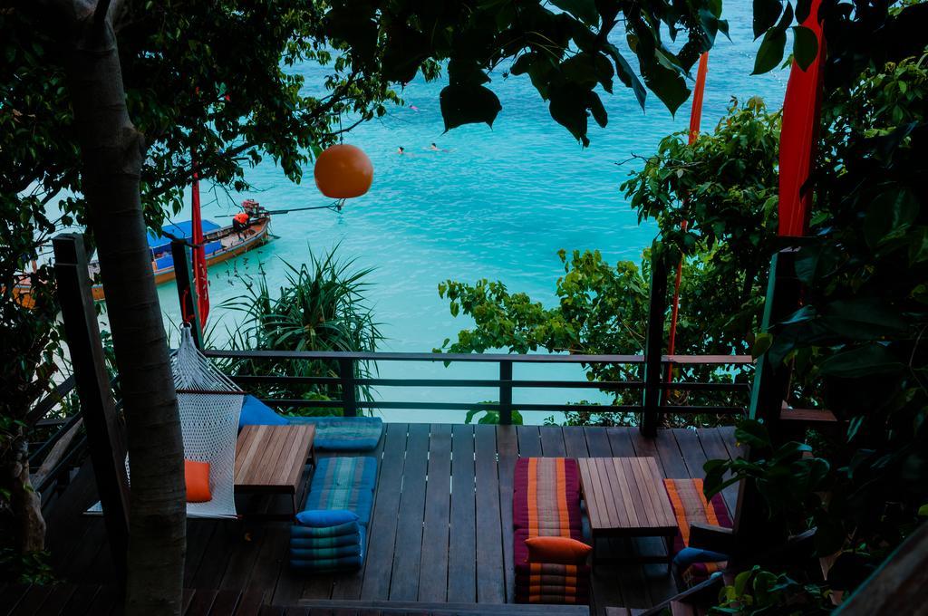 Serendipity Beach Resort Koh Lipe Exterior foto